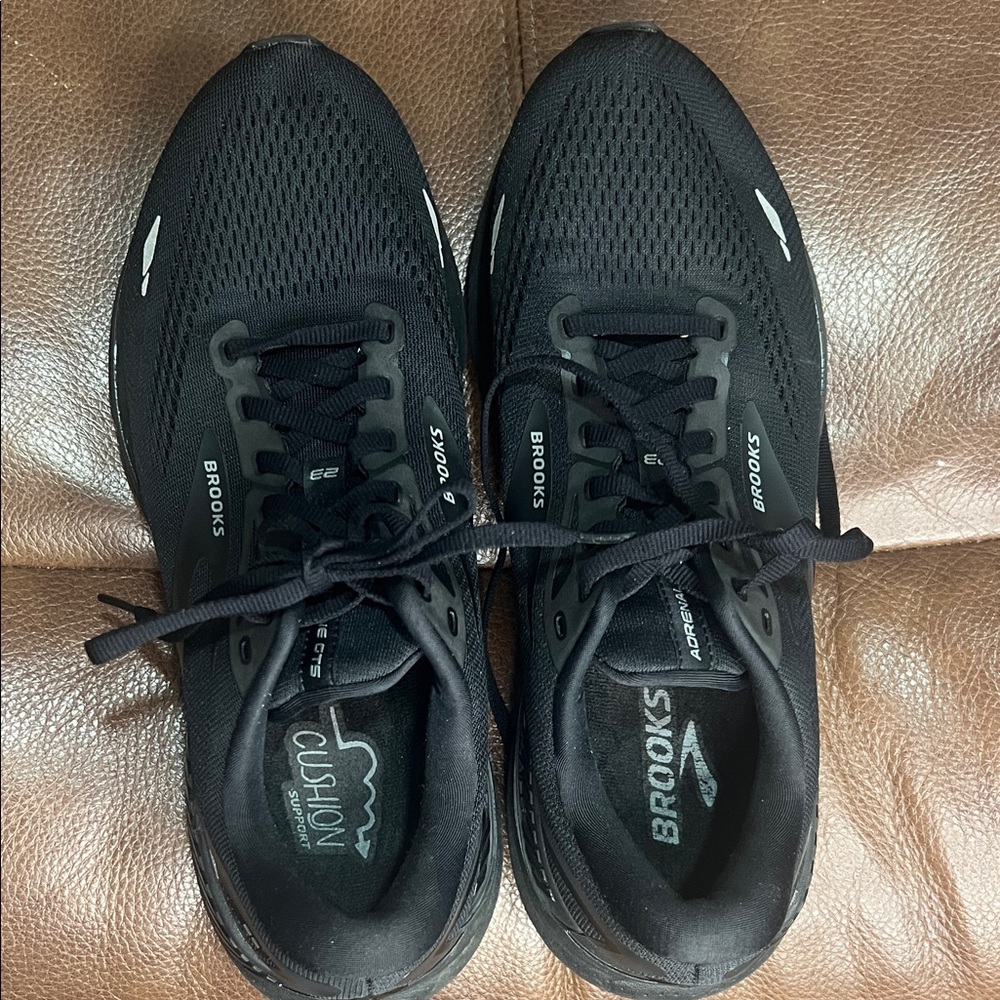 Brooks Men's Black Adrenaline GTS Sneakers size 10 - Picture 8 of 9